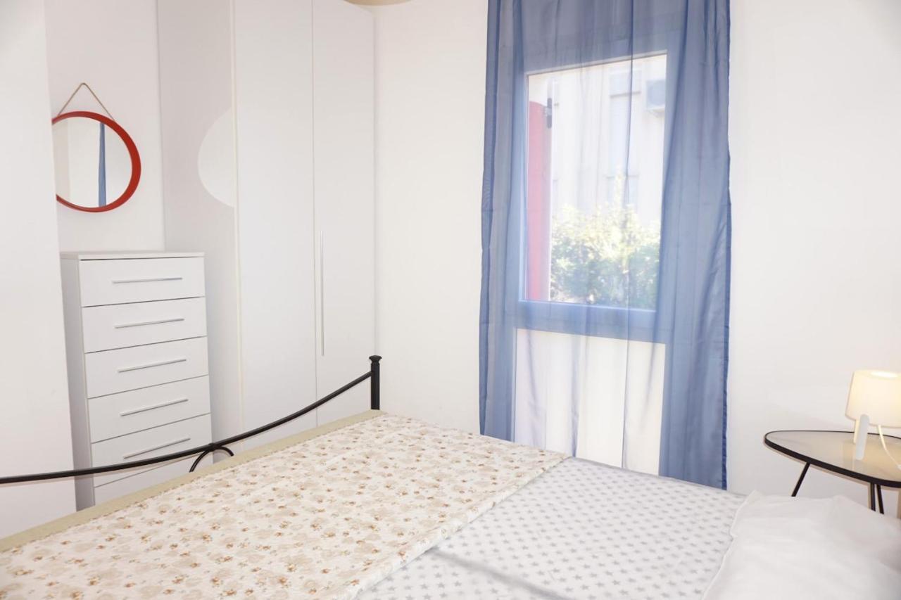 شقة Relax By The Garden - Flat For Up To 6 Guests بورتو سانتا مارغريتا دي كاورل المظهر الخارجي الصورة
